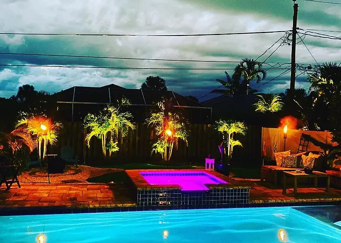 Sanctuary Home Naples-Luxury Beach House With Private Pool And Oasis!