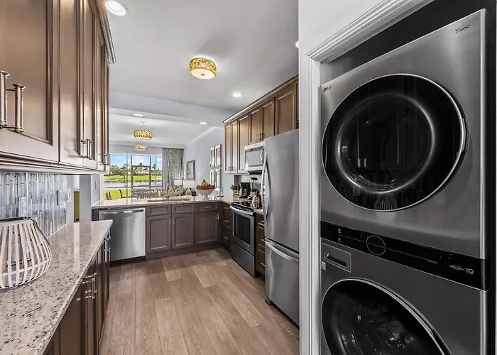 Bologna - Renovated First Floor 2Br Condo In Greenlinks! Lake And Golf Views, Resort Pool, Jacuzzi, Gym And Tennis Access! Near Naples Beaches, Dining, Shopping And Marco Island Area, Perfect For Guests Who Value Convenience, Comfort And Nature!