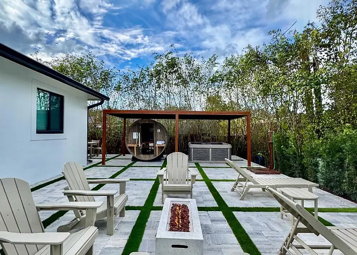 Velvet Bloom Bubbling Spa Retreat With Sauna & Jacuzzi