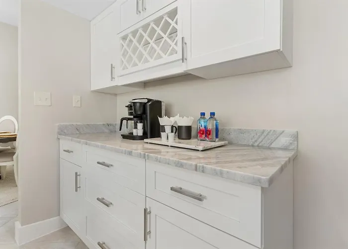 Naples Golf Front Luxe Home, Htd Pool, Golf Available At Quail Run