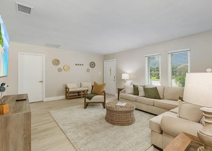 Naples Golf Front Luxe Home, Htd Pool, Golf Available At Quail Run